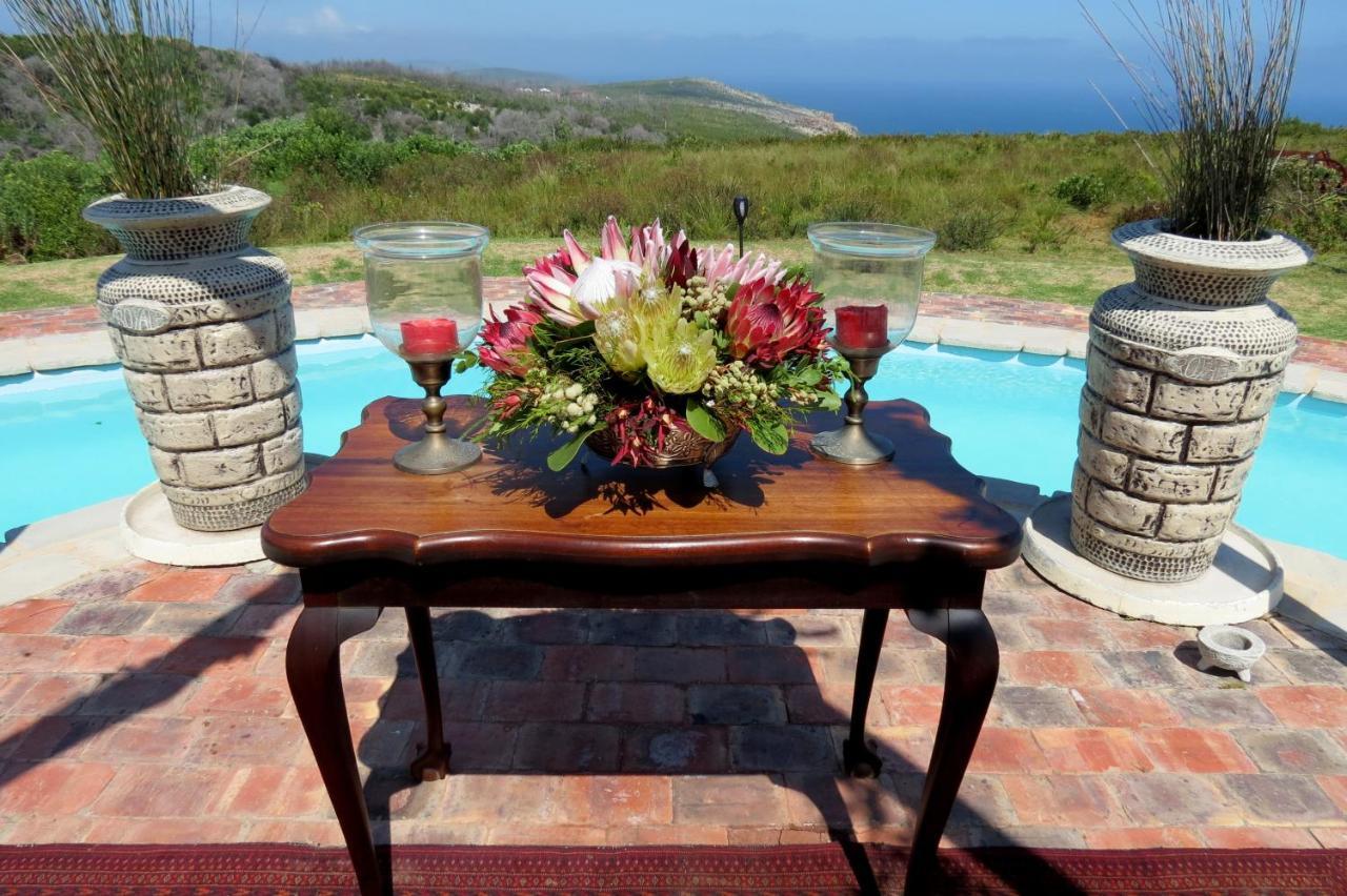 Tniqua Stable Inn Plettenberg Bay Exterior foto